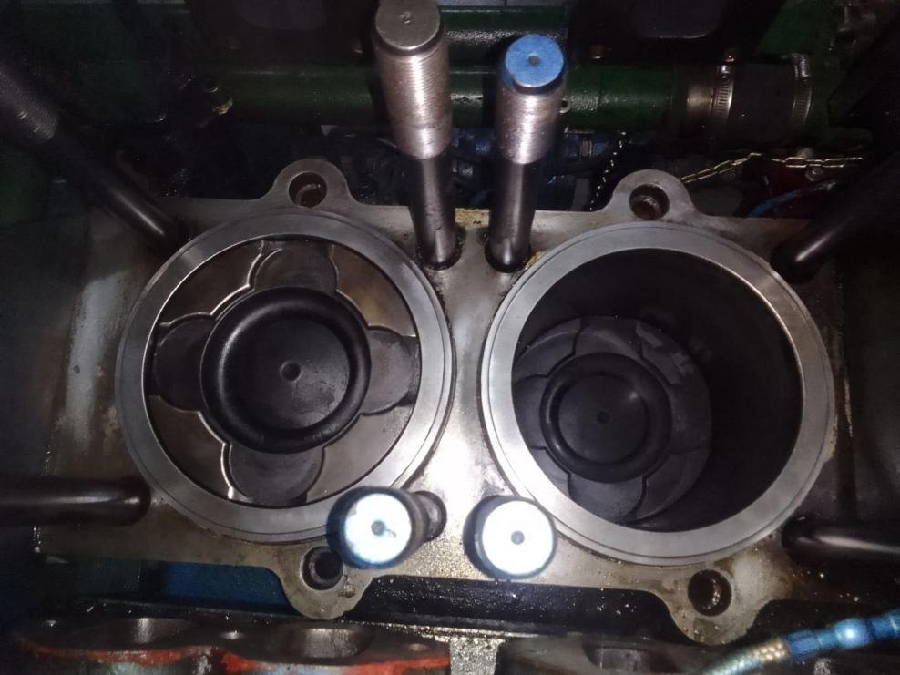 Cylinder head on the workbench