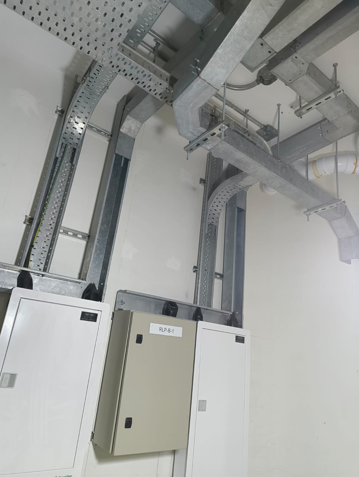 electrical panels cable tray riser